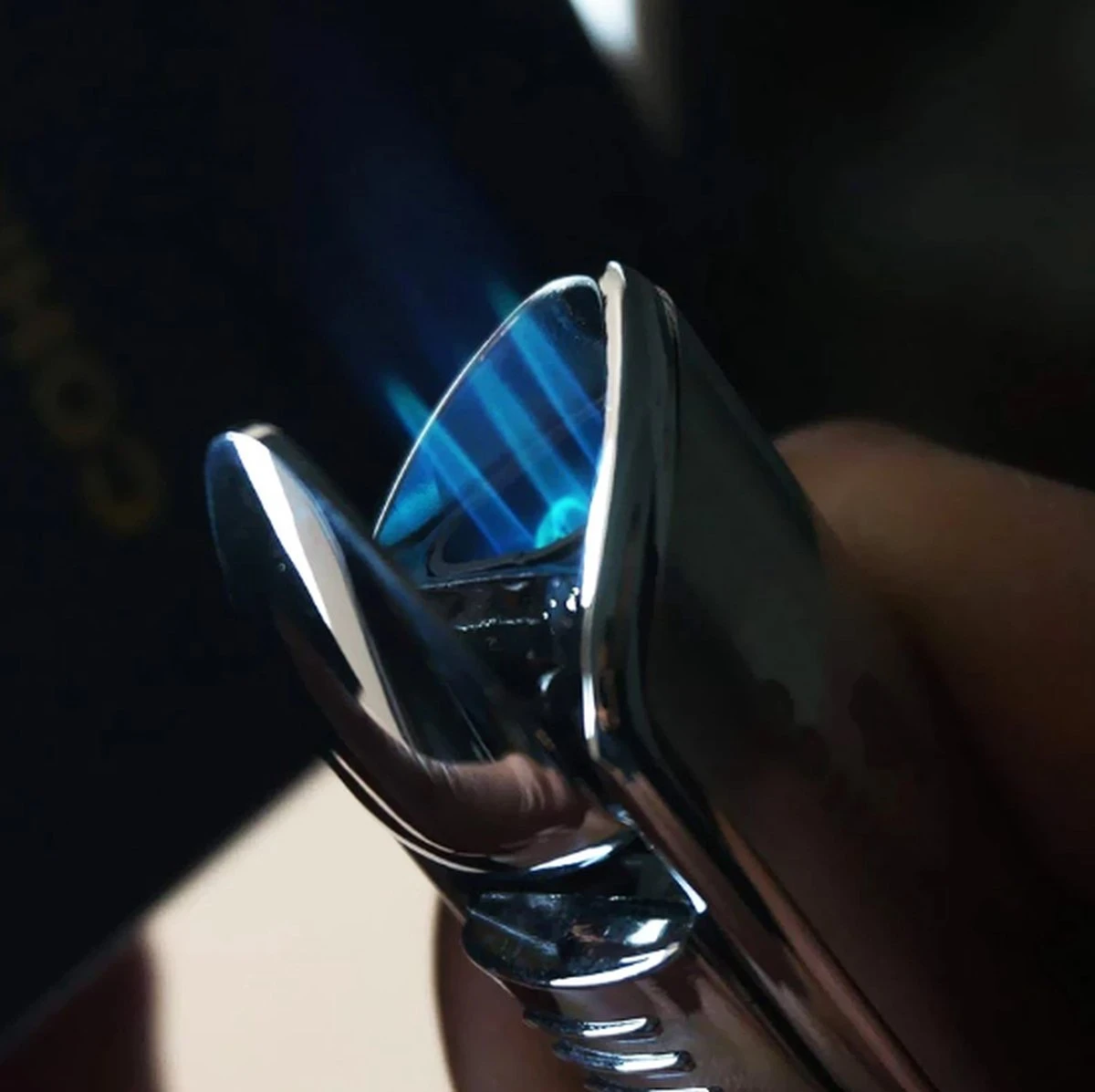 Cohiba® Sigarenaansteker - Sigarenboor - Sigaren - Sigaar - Cohiba Aansteker - Sigarenboor - Sigaren Accessoires - Sigarenknipper - Sigaar Aansteker - Cohiba - Incl. Luxe Geschenkdoos - Zwart - Image 4