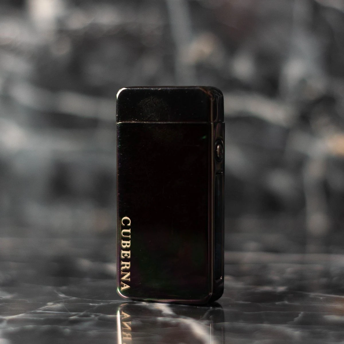 Merkloos Cuberna Elektrische Plasma USB Aansteker Met Batterij Indicator Ice Black - Wind En Storm Bestendig - Geschikt Voor Kaarsen, Vuurwerk, Sigaretten En BBQ - Image 2