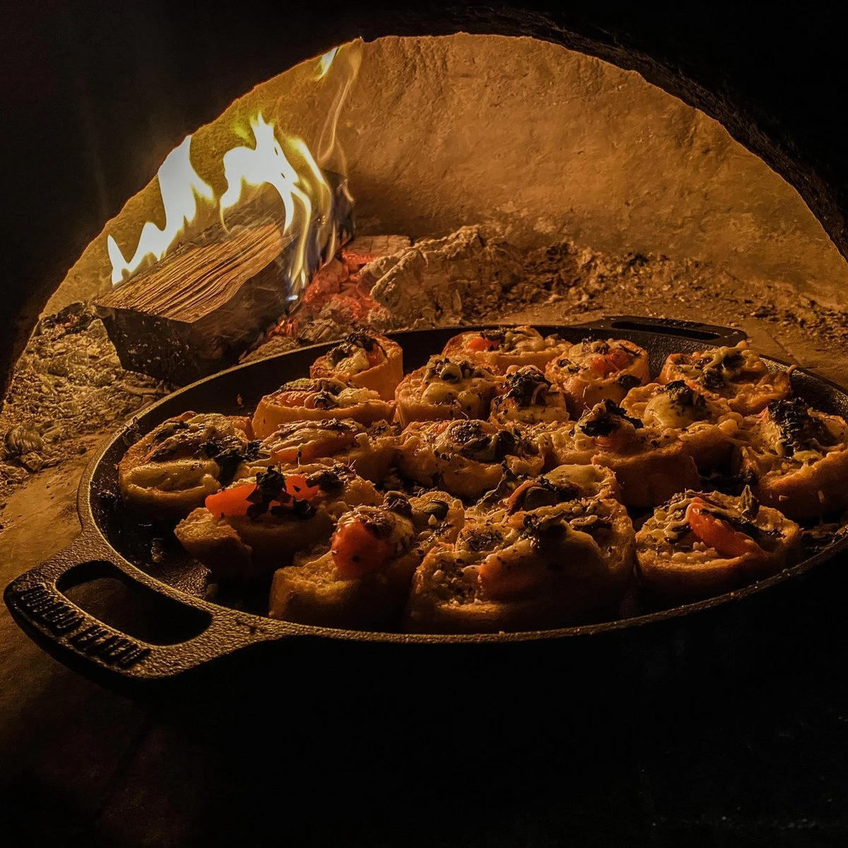 Valhal Outdoor Skillet / Plancha / Koekenpan - Gietijzer - Diameter 35cm, Twee Handvatten, VH35F - Image 8